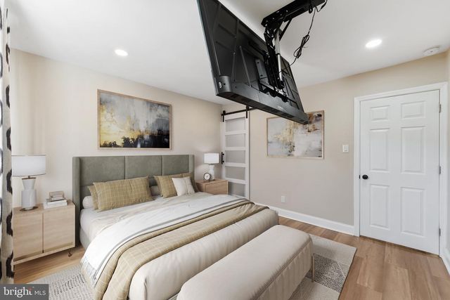 6027 WOODCREST AVE, Philadelphia, PA 19131