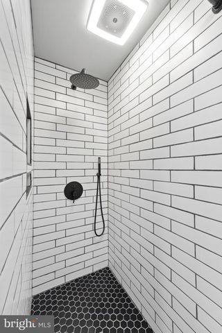 6027 WOODCREST AVE, Philadelphia, PA 19131