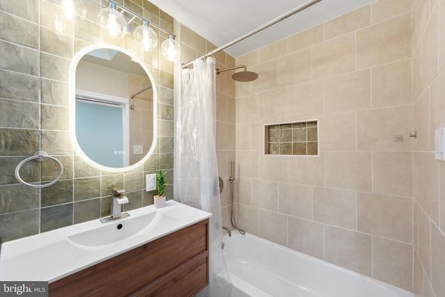 6027 WOODCREST AVE, Philadelphia, PA 19131