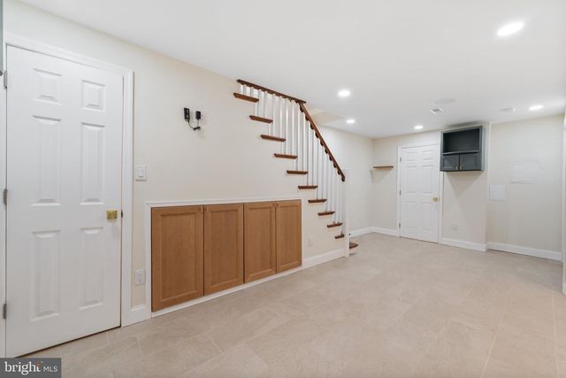 6027 WOODCREST AVE, Philadelphia, PA 19131