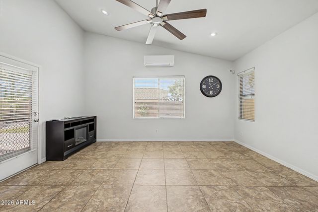 2021 E INDIGO Drive, Chandler, AZ 85286
