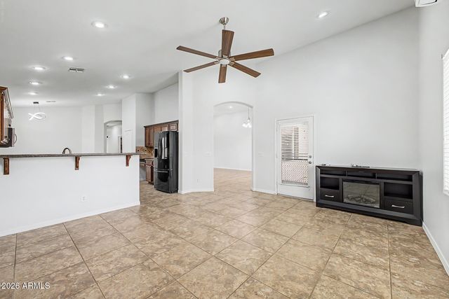 2021 E INDIGO Drive, Chandler, AZ 85286