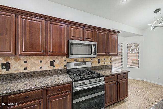 2021 E INDIGO Drive, Chandler, AZ 85286