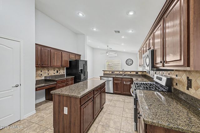 2021 E INDIGO Drive, Chandler, AZ 85286