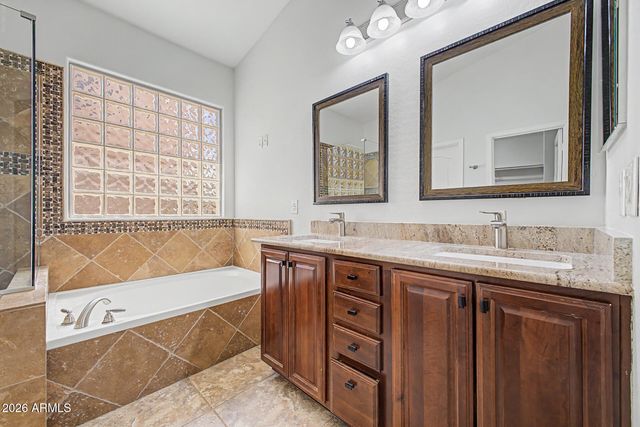 2021 E INDIGO Drive, Chandler, AZ 85286