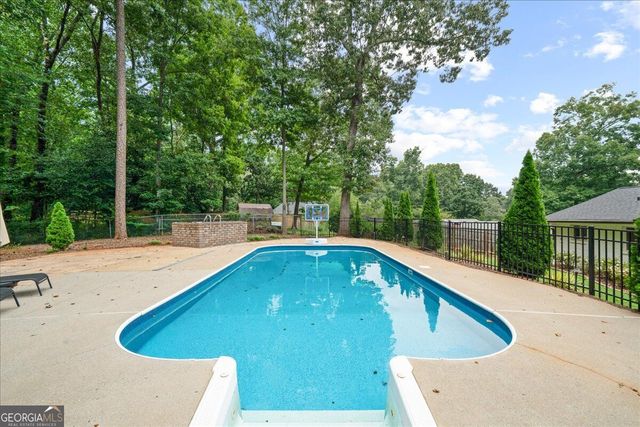 620 Spalding Drive, Sandy Springs, GA 30328