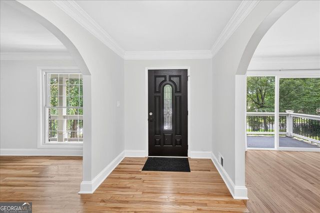620 Spalding Drive, Sandy Springs, GA 30328