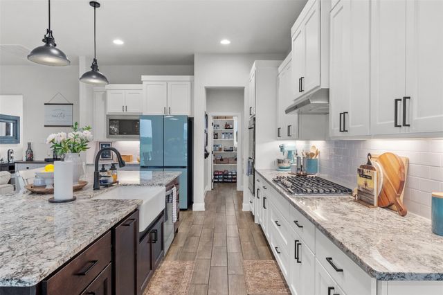 979 Inka RD, Salado, TX 76571