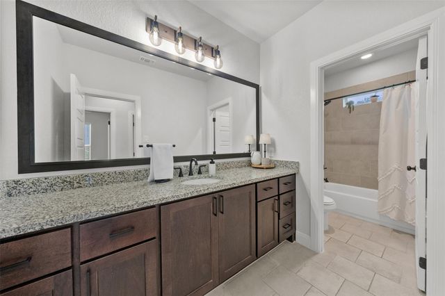 979 Inka RD, Salado, TX 76571