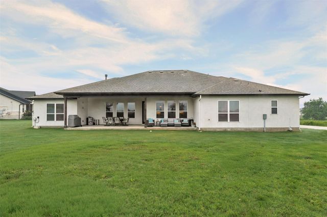 979 Inka RD, Salado, TX 76571