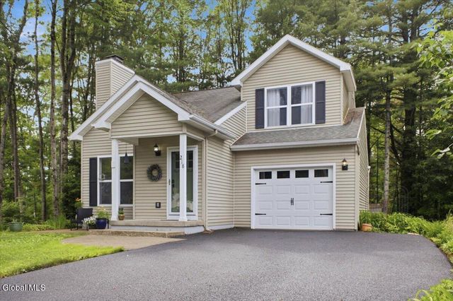 218 Meadowlark Drive, Ballston Spa, NY 12020