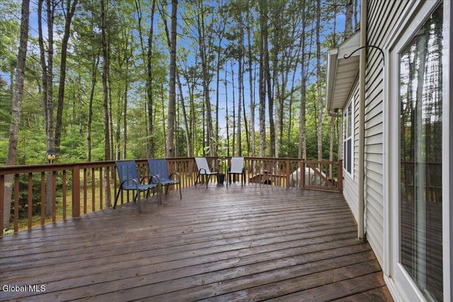 218 Meadowlark Drive, Ballston Spa, NY 12020