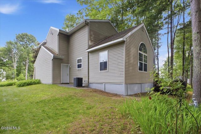 218 Meadowlark Drive, Ballston Spa, NY 12020