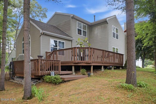218 Meadowlark Drive, Ballston Spa, NY 12020
