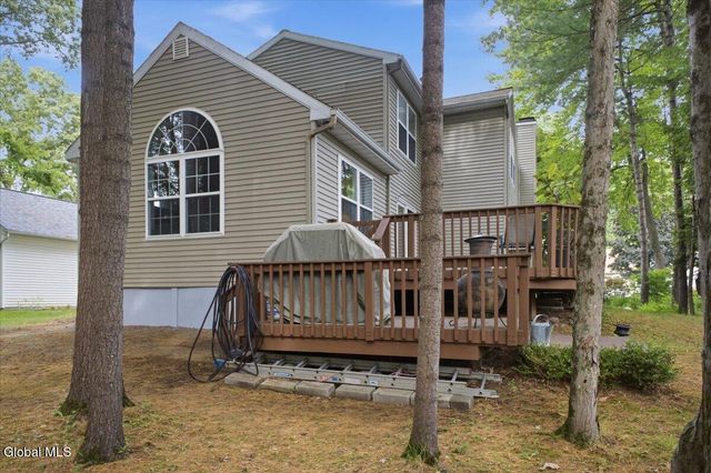 218 Meadowlark Drive, Ballston Spa, NY 12020