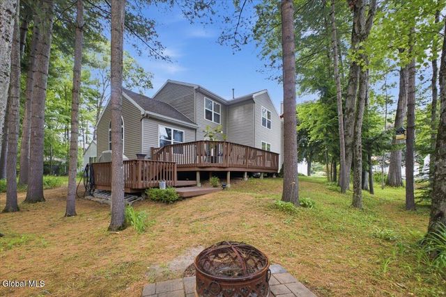 218 Meadowlark Drive, Ballston Spa, NY 12020