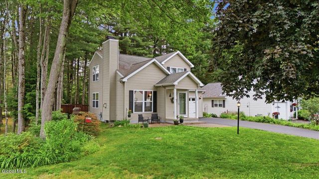218 Meadowlark Drive, Ballston Spa, NY 12020