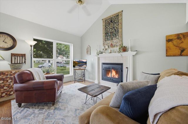 218 Meadowlark Drive, Ballston Spa, NY 12020