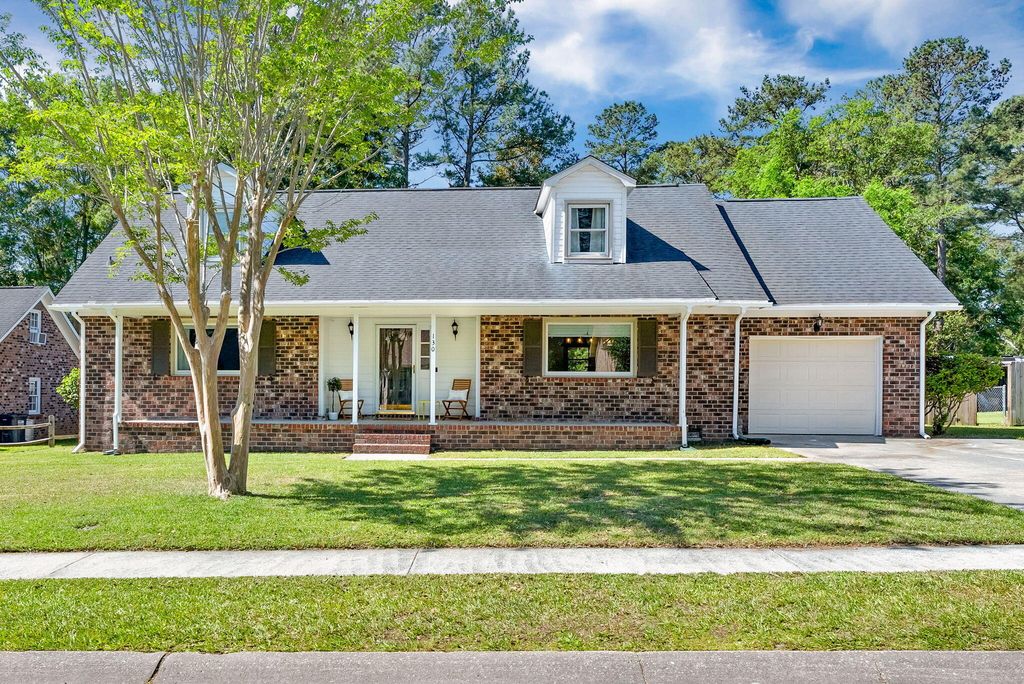 130 Bramwell Drive, Summerville, SC 29485