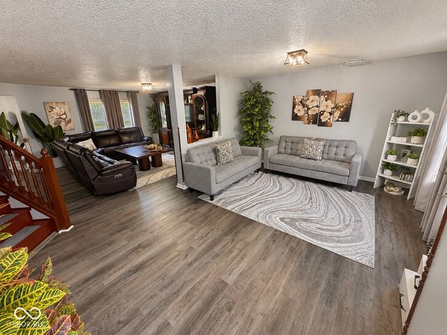 10934 Cyrus Drive, Indianapolis, IN 46231