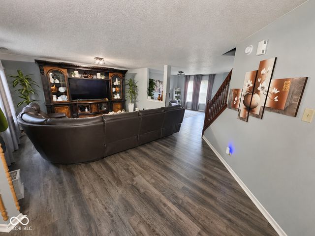 10934 Cyrus Drive, Indianapolis, IN 46231