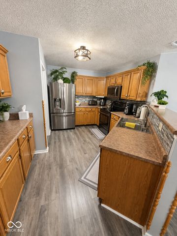 10934 Cyrus Drive, Indianapolis, IN 46231