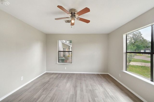 5851 Southtown Street, Houston, TX 77033