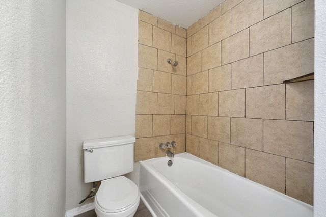 5851 Southtown Street, Houston, TX 77033