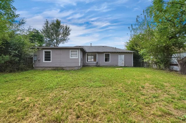 5851 Southtown Street, Houston, TX 77033