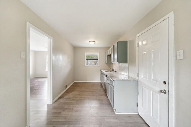 5851 Southtown Street, Houston, TX 77033