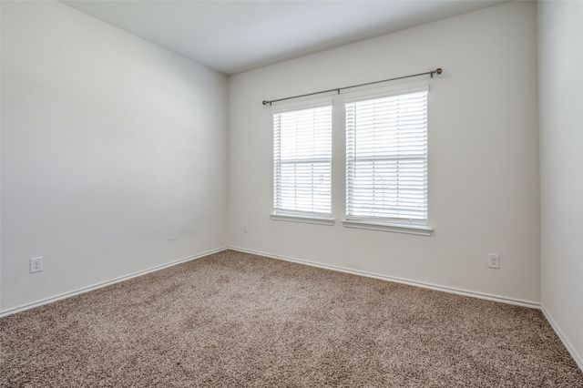 728 Glover Drive, Aubrey, TX 76227