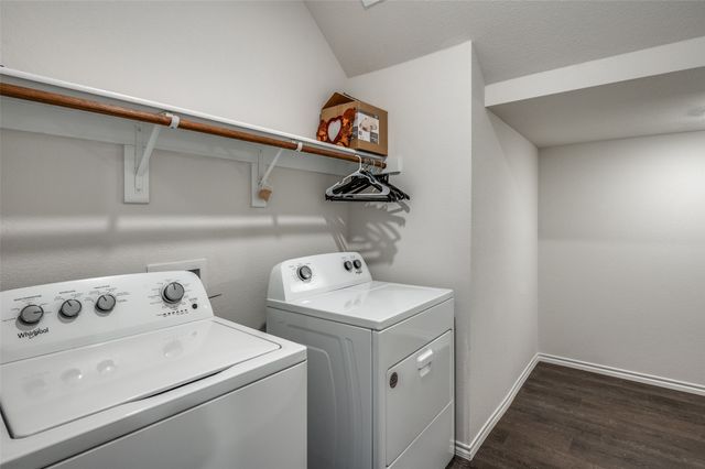 728 Glover Drive, Aubrey, TX 76227