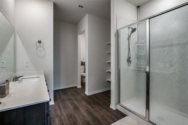 728 Glover Drive, Aubrey, TX 76227