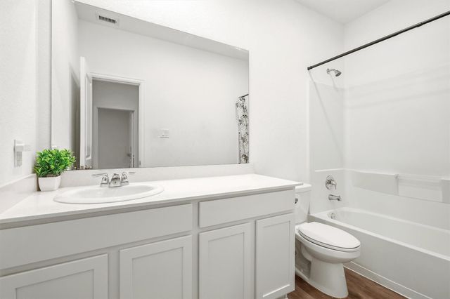 7338 Bartoncliff Drive, Katy, TX 77493