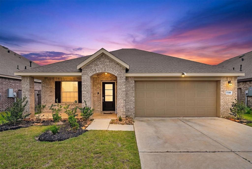 7338 Bartoncliff Drive, Katy, TX 77493