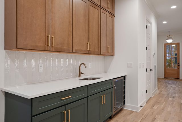 1715 Litton Ave A, Nashville, TN 37216