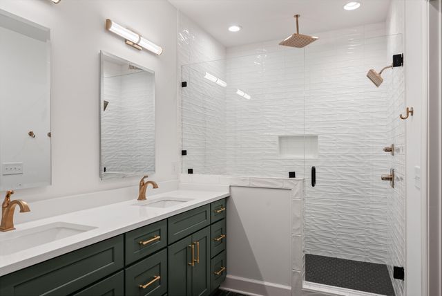 1715 Litton Ave A, Nashville, TN 37216