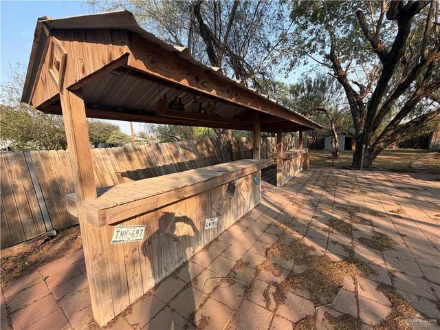 321 S Nicholson Avenue, Mission, TX 78572