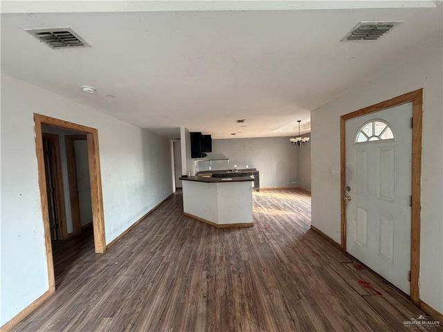 321 S Nicholson Avenue, Mission, TX 78572