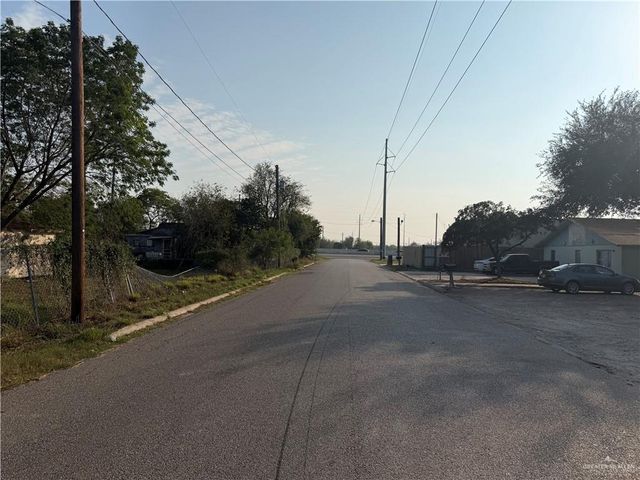 321 S Nicholson Avenue, Mission, TX 78572