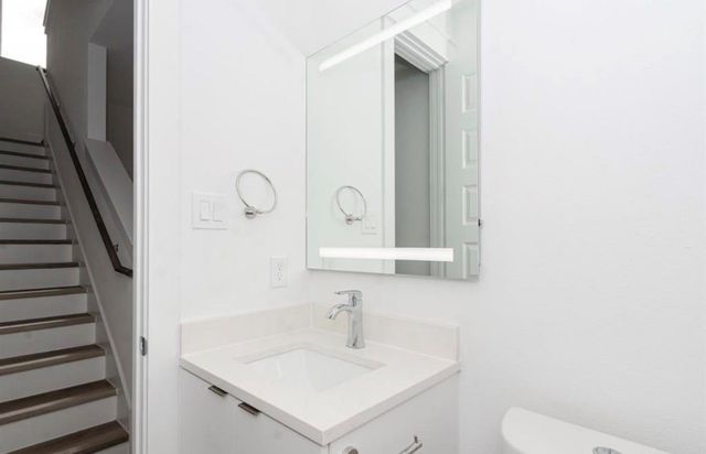 505 Schweikhardt Street, Houston, TX 77020