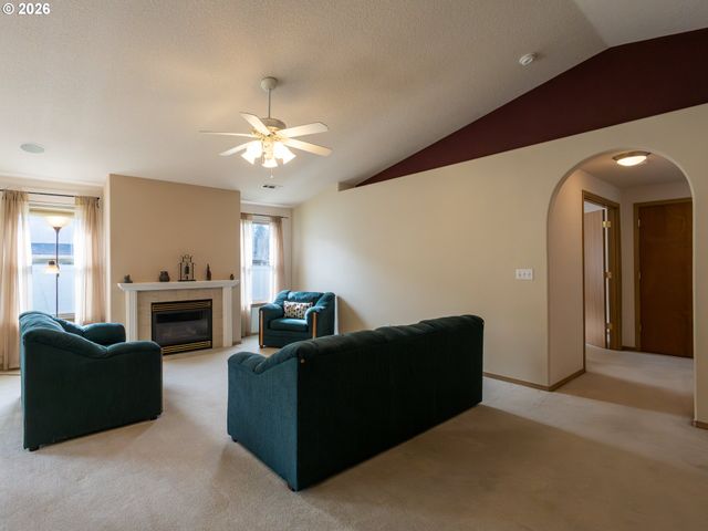 14703 Nw 7TH Pl, Vancouver, WA 98685