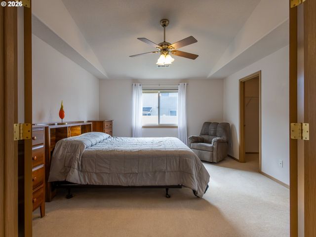 14703 Nw 7TH Pl, Vancouver, WA 98685