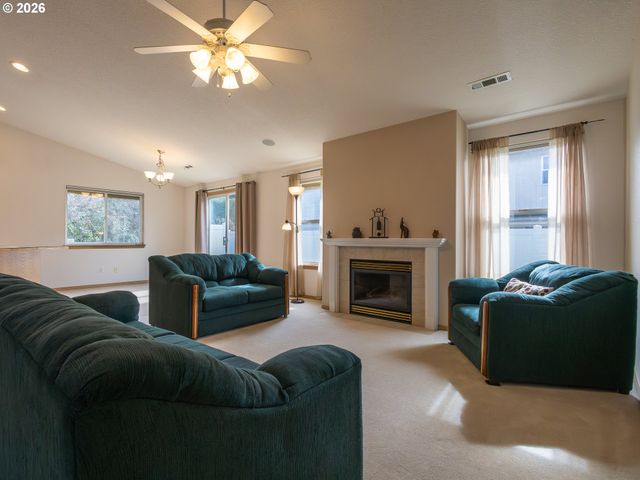 14703 Nw 7TH Pl, Vancouver, WA 98685