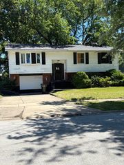 17101 Locust Drive, Hazel Crest, IL 60429