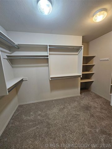 7404 E Forest Ridge Boulevard, Broken Arrow, OK 74014