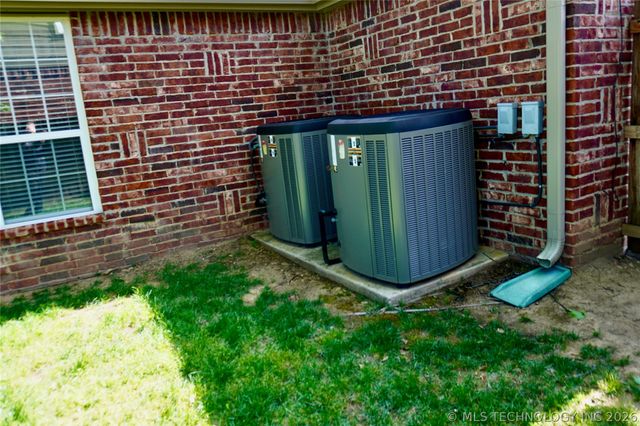 7404 E Forest Ridge Boulevard, Broken Arrow, OK 74014