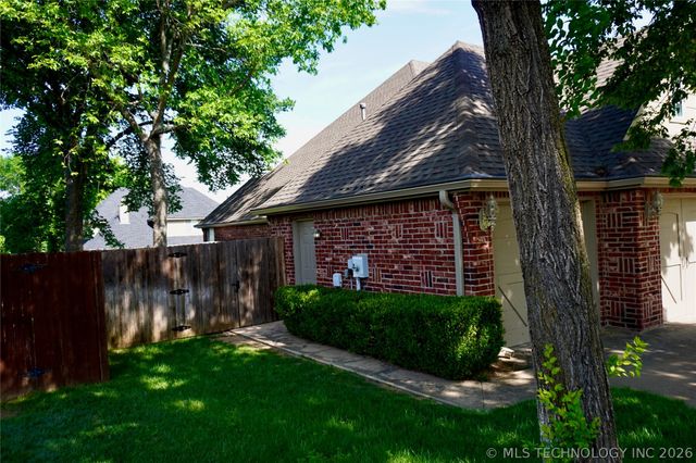 7404 E Forest Ridge Boulevard, Broken Arrow, OK 74014