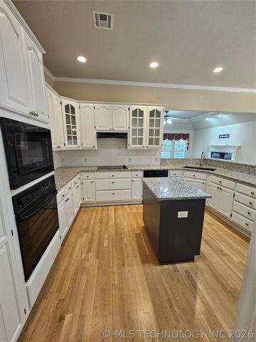 7404 E Forest Ridge Boulevard, Broken Arrow, OK 74014