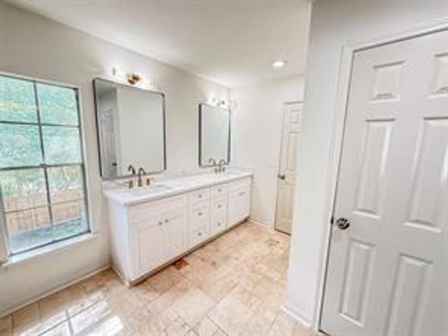 150 Rushwing Place, The Woodlands, TX 77381